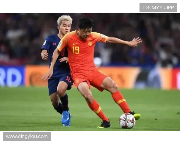 久违强势中国队逼疯韩国后卫最后时刻狼狈一幕震撼球迷热议升级中
