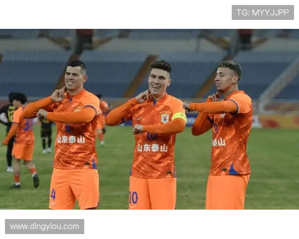 克雷桑精彩表现助力泰山队大胜对手5-1再添一城