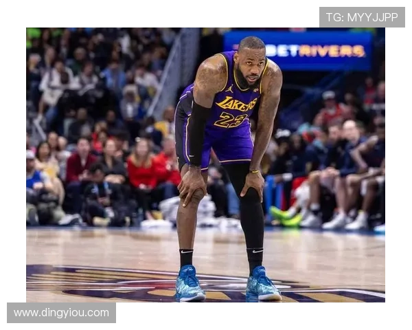 詹姆斯因伤缺席五场湖人新三人组磨合计划面临挑战 詹姆斯因伤缺席五场湖人新三人组磨合计划面临挑战